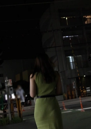 [32-year-old Masochistic Wife] Kuroe-san [I Can't Hold Back Anymore!] A Horny Wife Who Devours A Frustrated Penis That Can't Be Contained. Honkugenuma Station -