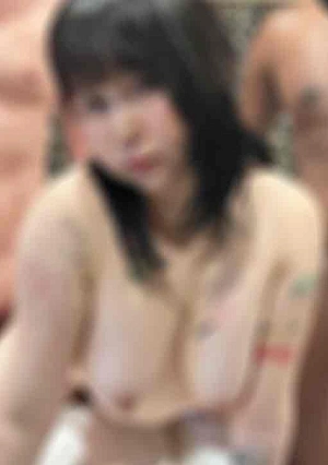 J-cup Busty Beauty's First Shoot, Intensely Fucked By Two Huge Cocks From A Black And A White Man, Sweaty Hardcore 3P With Two Consecutive Raw Cumshots [Overseas Version]