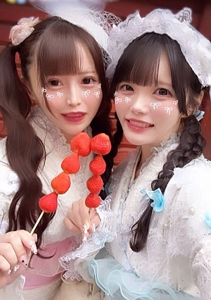 [Pregnancy/Hiatus] Two 19-year-old Beautiful Influencers Fertile 3P Unprotected Sex Video Released Urgently.