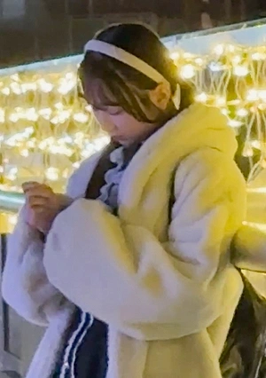 Tsubomi-chan Is A 19-year-old Vocational School Student. She Wanted To Focus On Her Studies And Couldn't Do Much Part-time Work, So She Bravely Took On The Challenge Of Filming A Sugar Daddy Sex Video Instead Lol.