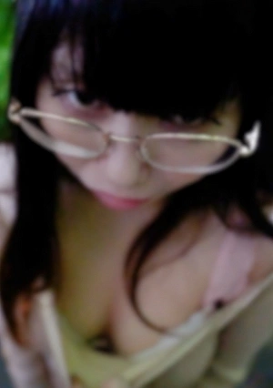 [First Time Filming] This Seemingly Introverted Young Wife Turned Out To Be A Total Pervert. Unable To Bear The Lack Of Sex, This Sexually Frustrated, Kinky Wife Gets Off On Masturbating Outside, And I Irresponsibly Cum Inside Her.