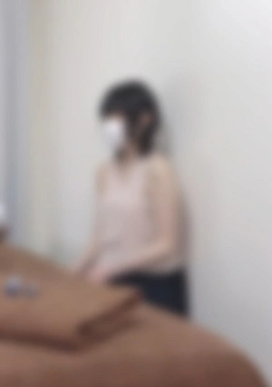 [No/No Sex] A Charming Office Lady With Clean, Smooth Skin And Attractive Breasts Has Come To Our Shop For The First Time. She Is A Very Sensitive Woman, So We Will Treat Her With Care.