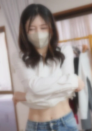 [A Beautiful 45-year-old Single Mother With A Gorgeous Face And Body] This Beautiful Woman Savors The Raging Cock Of A Younger Man With Her Mouth And Pussy, And Receives A Generous Gift Of Thick Semen.