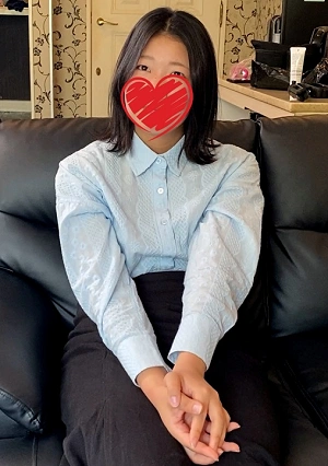 A Plain And Serious Civil Servant Who Just Graduated This Year At 18 Years Old! Filming Herself Having Sex! She's Prepared To Quit Her Job If She Gets Caught, So She's Taking A Bold Approach To Sex!