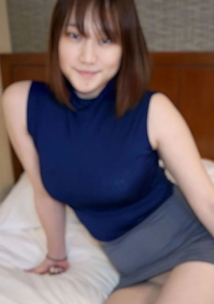 Fair-skinned, Perfectly Shaped H-cup Breasts! Her Tight Sleeveless Top And Tight Skirt Are Incredibly Sexy Gulp, Cum Inside