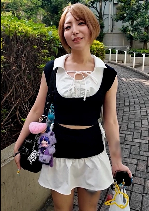 [A Curvy Beauty Who Looks Like Ugaki Mariko!!] This Blonde, Boyish Beauty Was Heartbroken After Breaking Up With Her Boyfriend, So I Kept Cumming Inside Her.