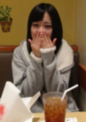 【廃版】地上に舞い降りた圧倒的天使。18歳なりたて極上清純派の美女と独占してラブラブデート！