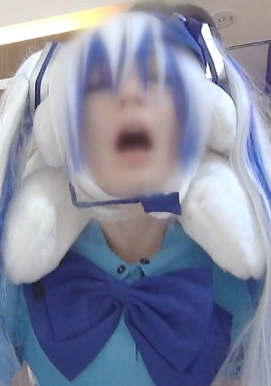 That Miku Cosplayer Is Back In A Remastered Version! Snow Miku Outfit, Erotic Version 2