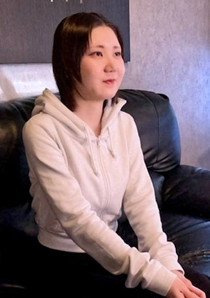 しの(19)田舎の素人３回目の撮影。中出ししたり、電マオナさせたり、まんぐりがえしで野菜責め、山芋責めした動画の別画角となります