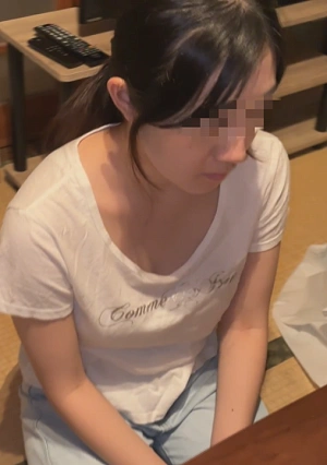 【個撮】潔癖症の奥さん。嫌なのにねじ込まれて、嗚咽が。。。