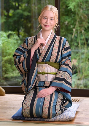 カリビアンコム 金髪ロシア美女は淫乱女将だった！